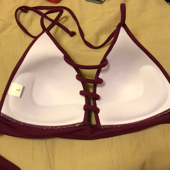 2 Piece 👙 - Picture 3 of 4